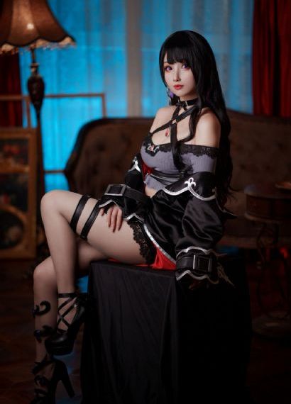 年轻妈妈四
